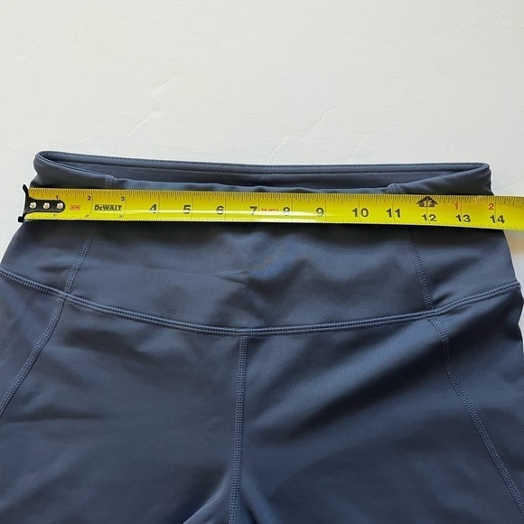 Zella Cropped Leggings Blue Size Medium - Picture 10 of 10